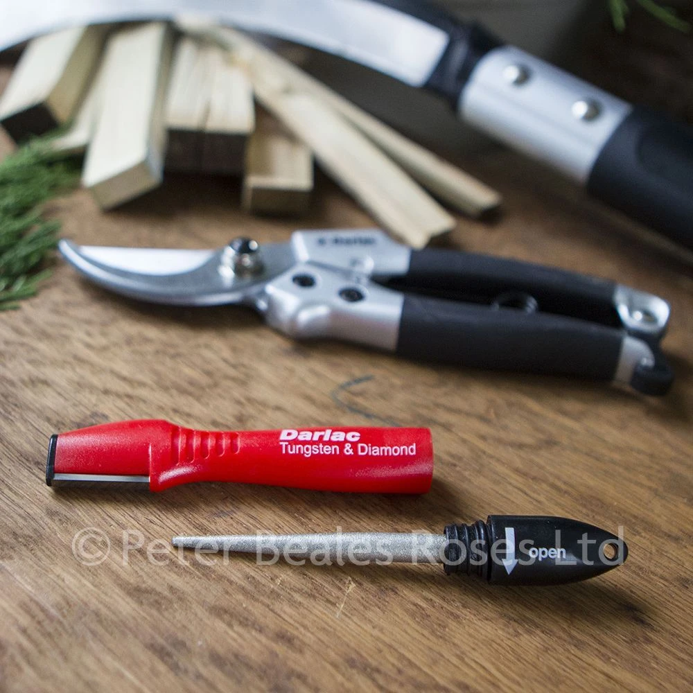 Darlac DP102 Tungsten & Diamond Sharpener 2 Darlac DP102 Tungsten & Diamond Sharpener